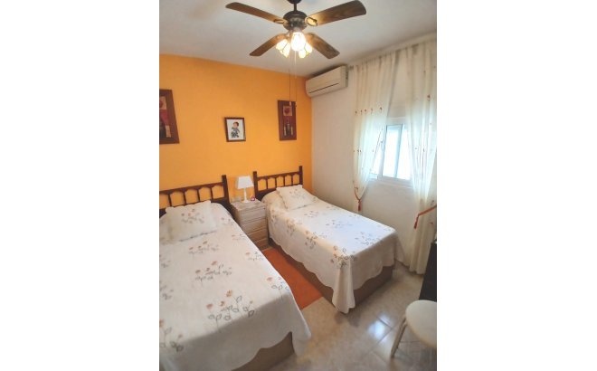 Resale - Villa -
Villamartin - Costa Blanca