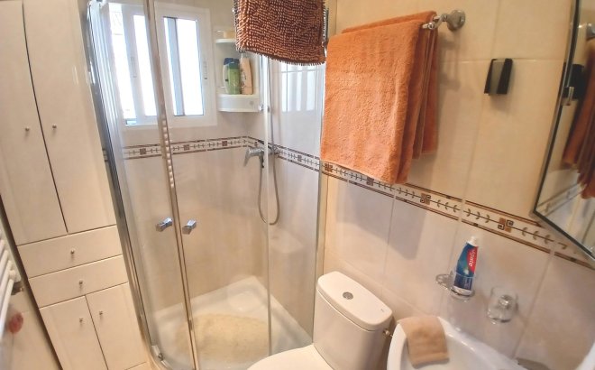 Resale - Villa -
Villamartin - Costa Blanca