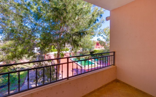 Resale - Villa -
San Miguel de Salinas - Inland