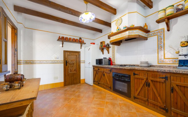 Resale - Villa -
San Miguel de Salinas - Inland