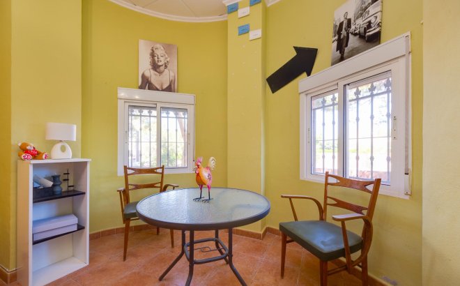 Resale - Villa -
San Miguel de Salinas - Inland