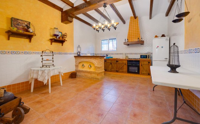 Resale - Villa -
San Miguel de Salinas - Inland