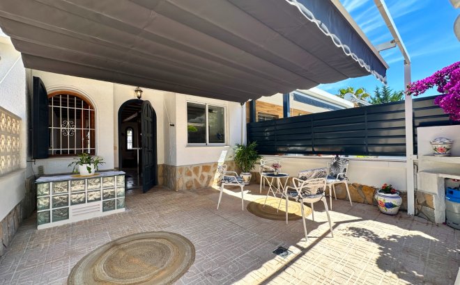 Resale - Town House -
Orihuela Costa - Costa Blanca