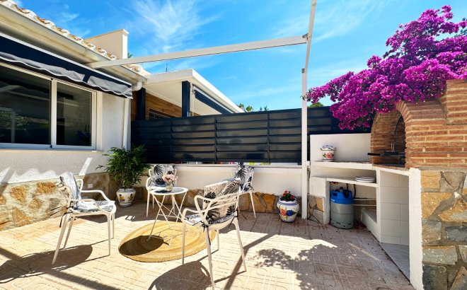 Resale - Town House -
Orihuela Costa - Costa Blanca
