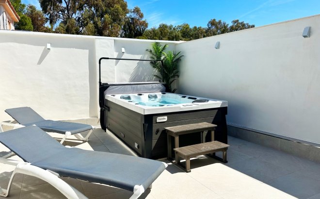Resale - Town House -
Orihuela Costa - Costa Blanca