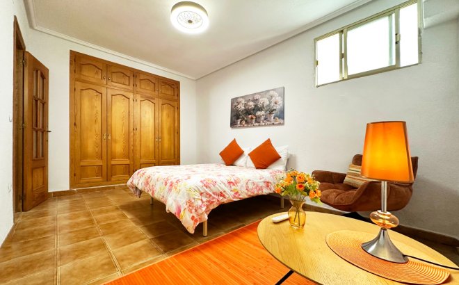 Resale - Town House -
Orihuela Costa - Costa Blanca