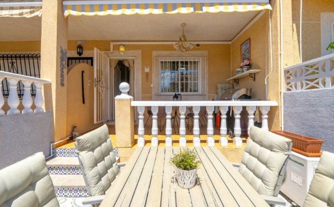 Resale - Town House -
Torrevieja - Aguas Nuevas