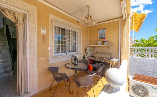 Resale - Town House -
Torrevieja - Aguas Nuevas