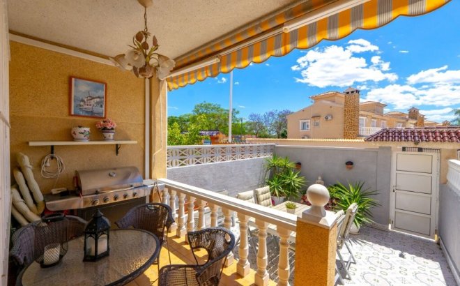 Resale - Town House -
Torrevieja - Aguas Nuevas