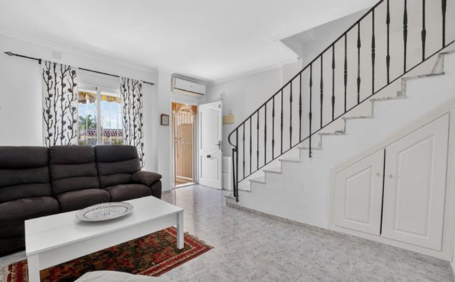 Resale - Town House -
Torrevieja - Aguas Nuevas