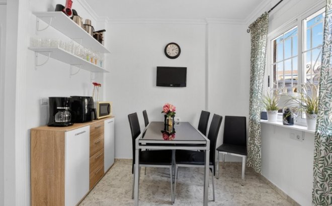 Resale - Town House -
Torrevieja - Aguas Nuevas