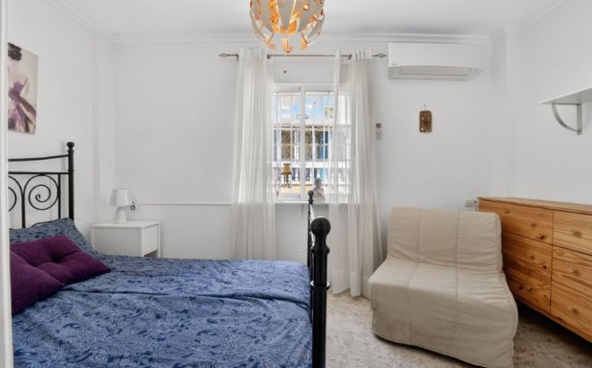Resale - Town House -
Torrevieja - Aguas Nuevas