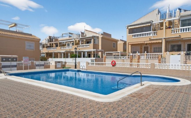 Resale - Town House -
Torrevieja - Aguas Nuevas