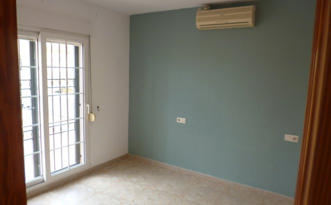 Resale - Town House -
Playa Flamenca - Costa Blanca