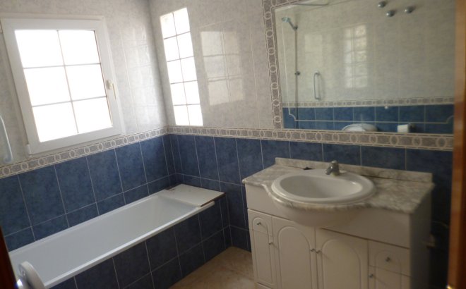 Resale - Town House -
Playa Flamenca - Costa Blanca