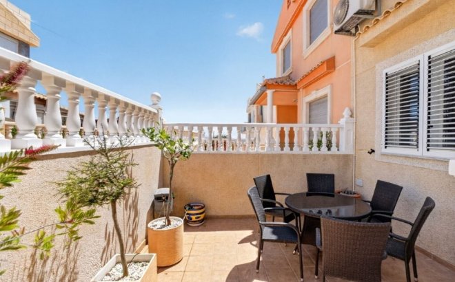 Resale - Town House -
Torrevieja - Cabo Cervera