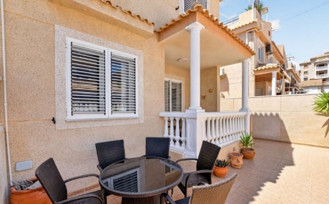 Resale - Town House -
Torrevieja - Cabo Cervera