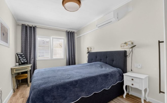 Resale - Town House -
Torrevieja - Cabo Cervera
