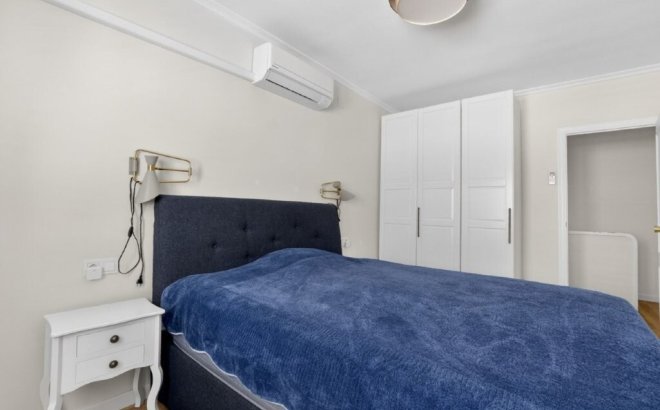 Resale - Town House -
Torrevieja - Cabo Cervera