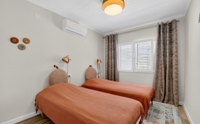 Resale - Town House -
Torrevieja - Cabo Cervera