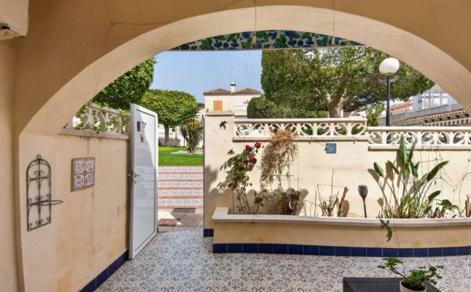 Resale - Quad House -
Torrevieja - Los Altos