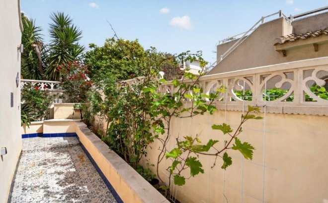 Resale - Quad House -
Torrevieja - Los Altos