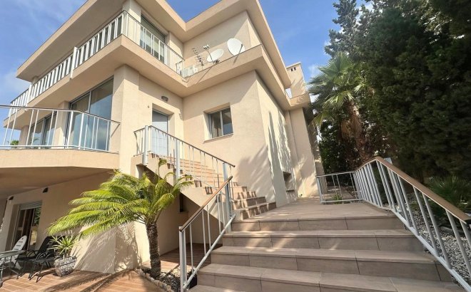 Resale - Villa -
Ciudad Quesada - Costa Blanca Sur
