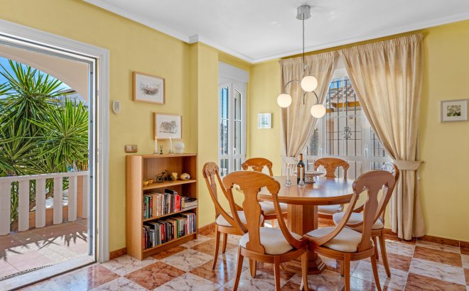 Resale - Quad House -
Cabo Roig - Costa Blanca