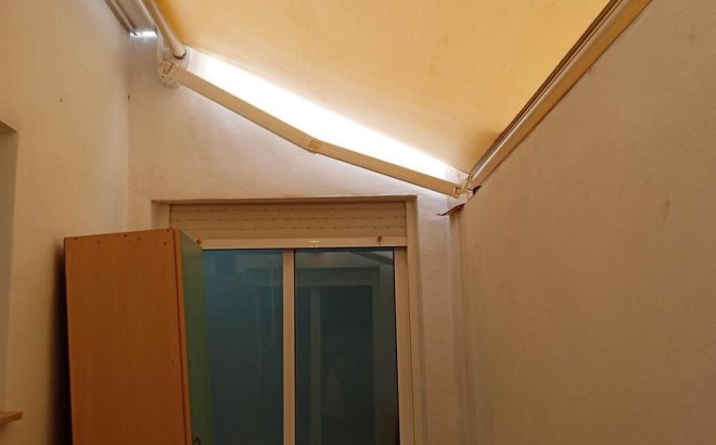 Resale - Apartment -
Los Montesinos - PUEBLO CENTRO