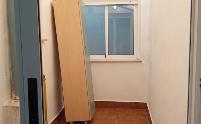 Resale - Apartment -
Los Montesinos - PUEBLO CENTRO