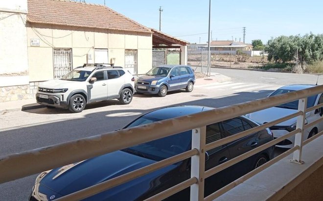 Resale - Apartment -
Los Montesinos - PUEBLO CENTRO