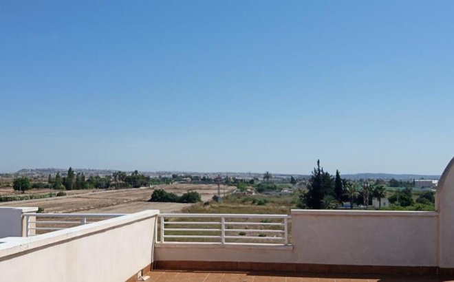 Resale - Apartment -
Los Montesinos - PUEBLO CENTRO