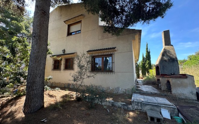 Resale - Villa -
Torrevieja - Costa Blanca