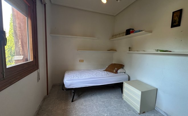 Resale - Villa -
Torrevieja - Costa Blanca