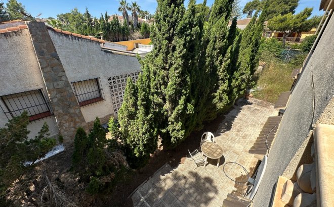 Resale - Villa -
Torrevieja - Costa Blanca
