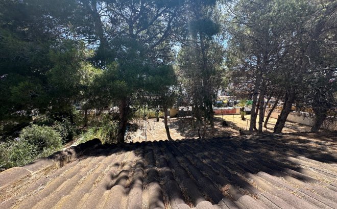 Resale - Villa -
Torrevieja - Costa Blanca