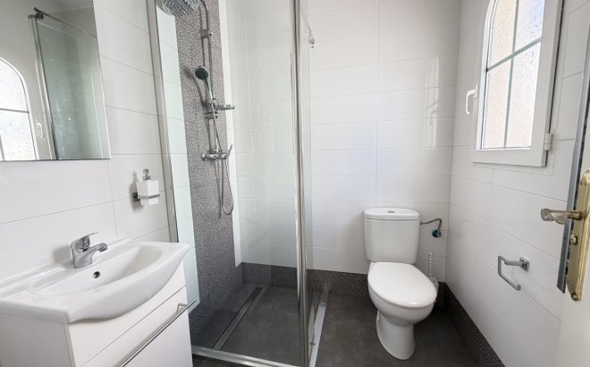Resale - Villa -
Las Ramblas Golf - Inland