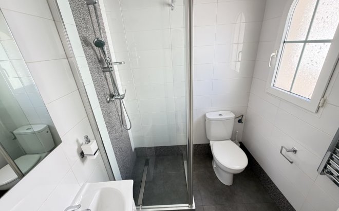 Resale - Villa -
Las Ramblas Golf - Inland
