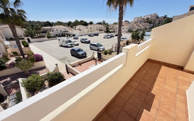 Resale - Villa -
Las Ramblas Golf - Inland