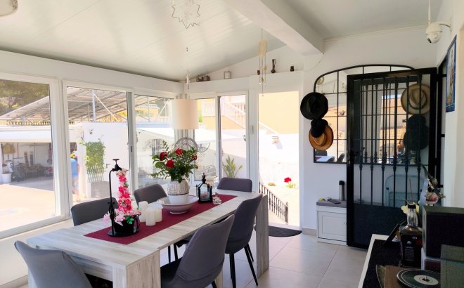 Resale - Villa -
San Miguel / Vistabella Golf - Inland