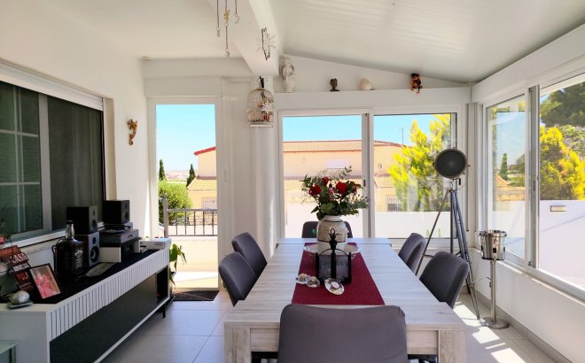 Resale - Villa -
San Miguel / Vistabella Golf - Inland