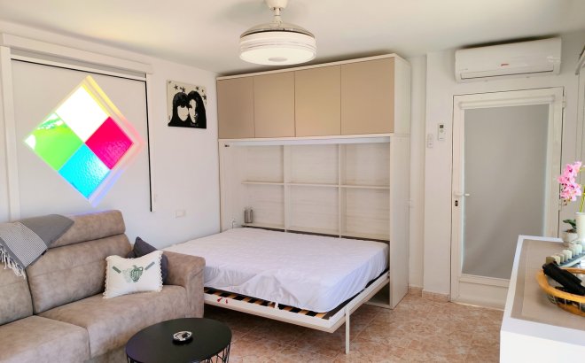 Resale - Villa -
San Miguel / Vistabella Golf - Inland