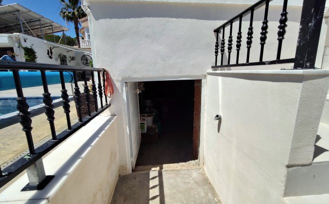 Resale - Villa -
San Miguel / Vistabella Golf - Inland