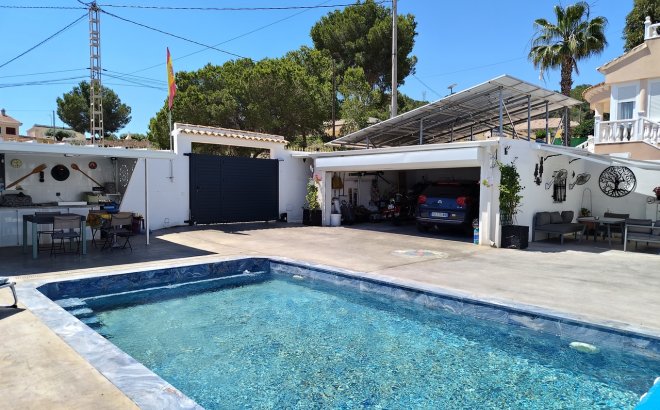 Resale - Villa -
San Miguel / Vistabella Golf - Inland