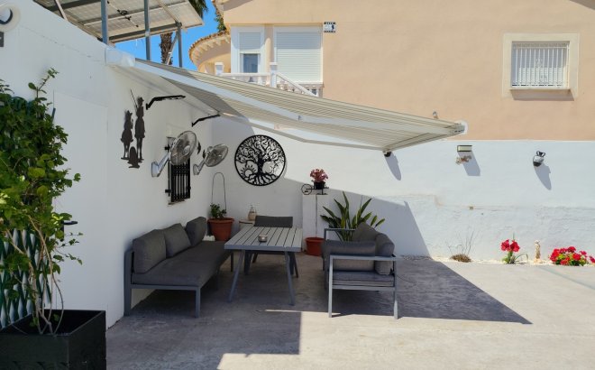 Resale - Villa -
San Miguel / Vistabella Golf - Inland