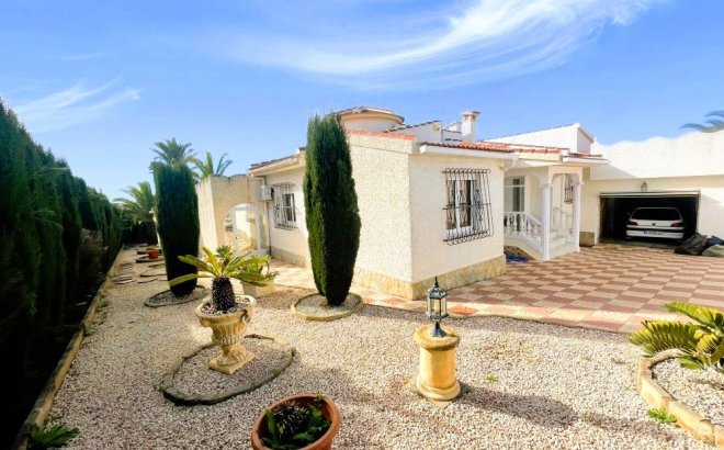 Resale - Villa -
Ciudad Quesada - Costa Blanca
