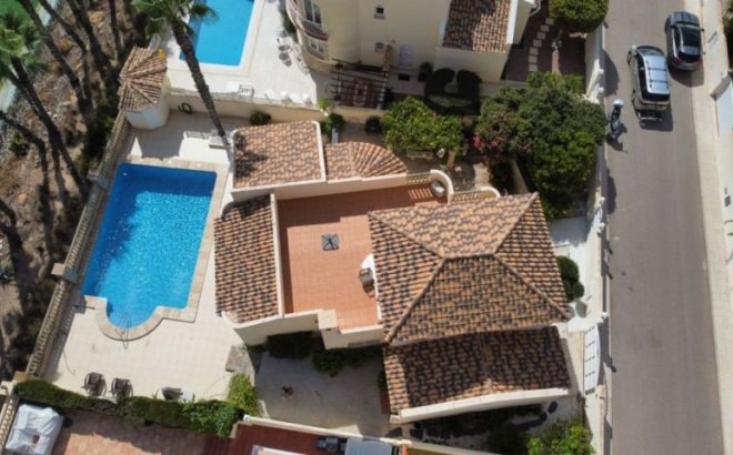 Resale - Villa -
Orihuela Costa - Costa Blanca