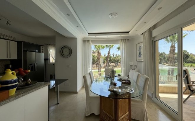 Resale - Villa -
Orihuela Costa - Costa Blanca