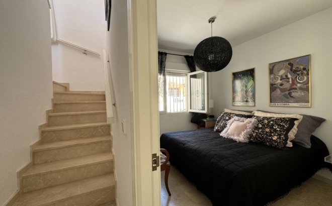Resale - Villa -
Orihuela Costa - Costa Blanca