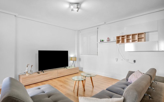 Resale - Apartment -
Torrevieja - Costa Blanca